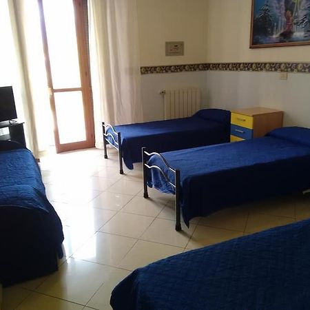 Al Centro Bed & Breakfast Fondi Dış mekan fotoğraf