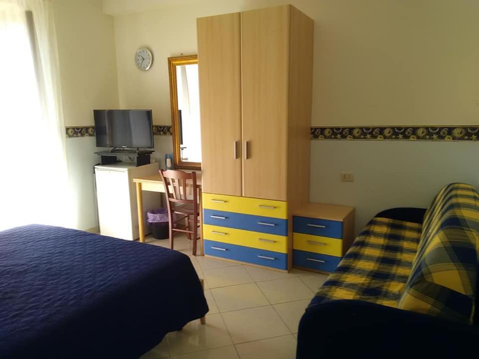 Al Centro Bed & Breakfast Fondi Dış mekan fotoğraf